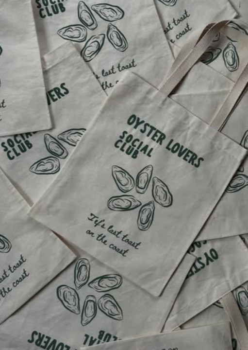 Linha de ecobags com bordado à mão BRIDA